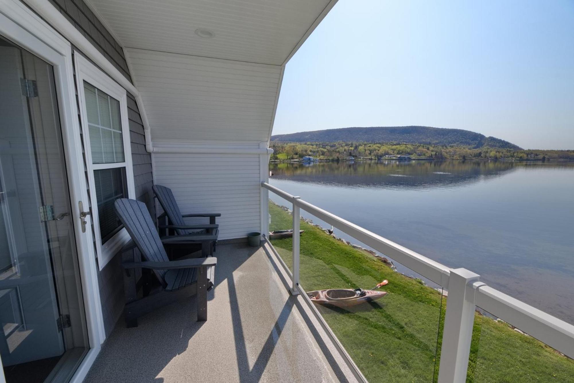 Keltic Quay Cottages & Bayfront Lodge Whycocomagh 외부 사진