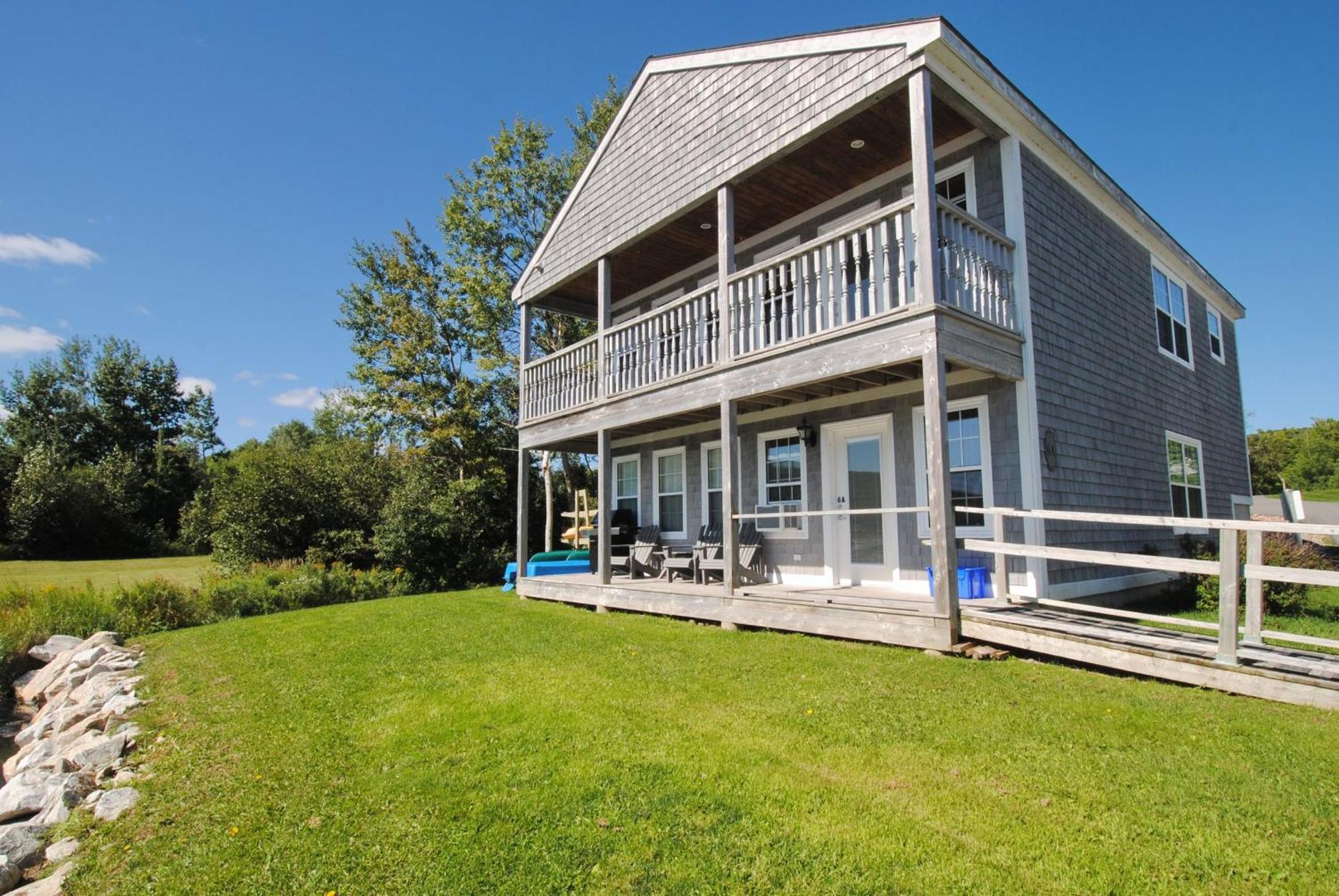 Keltic Quay Cottages & Bayfront Lodge Whycocomagh 외부 사진