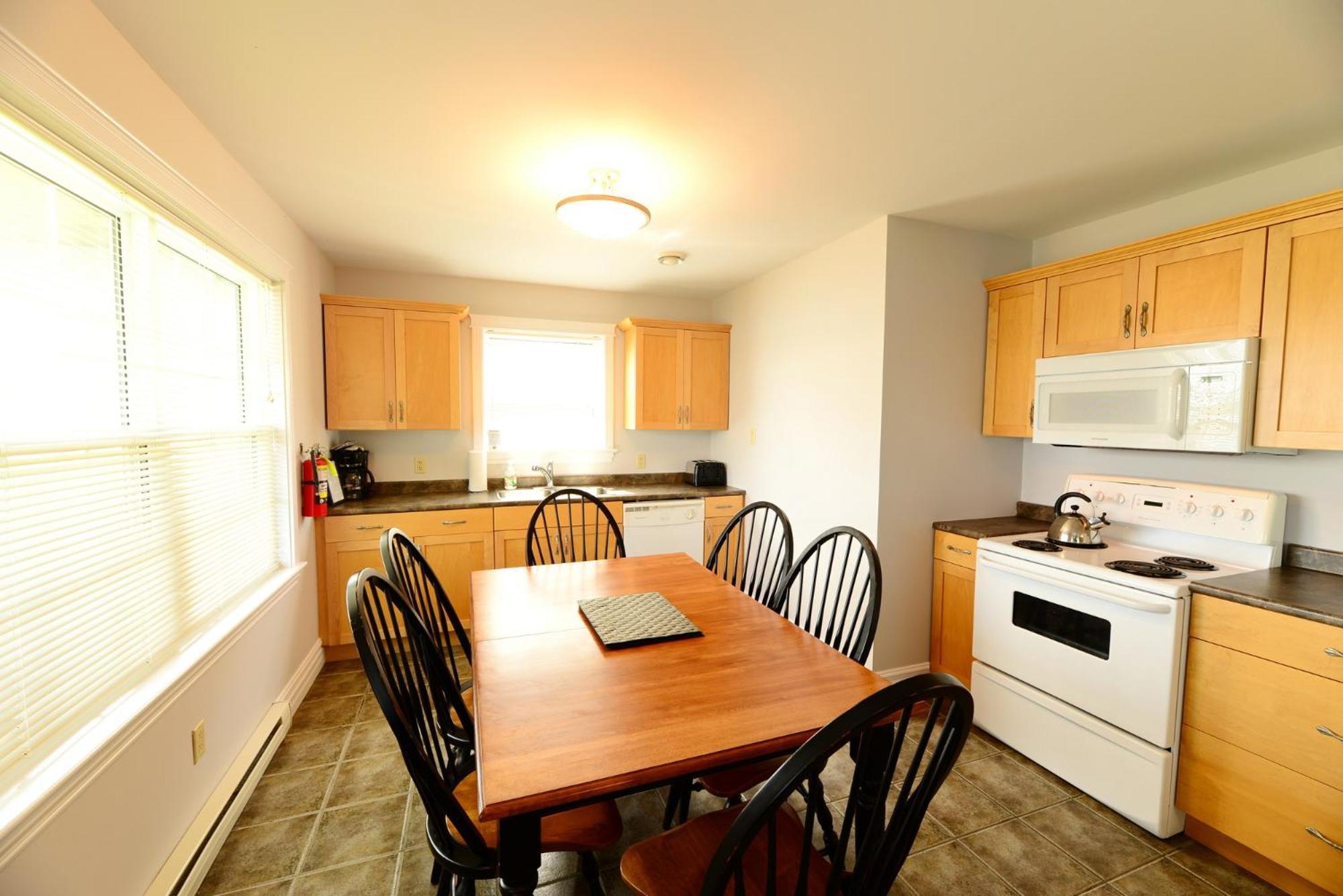 Keltic Quay Cottages & Bayfront Lodge Whycocomagh 외부 사진