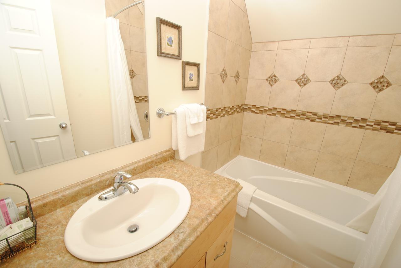 Keltic Quay Cottages & Bayfront Lodge Whycocomagh 외부 사진