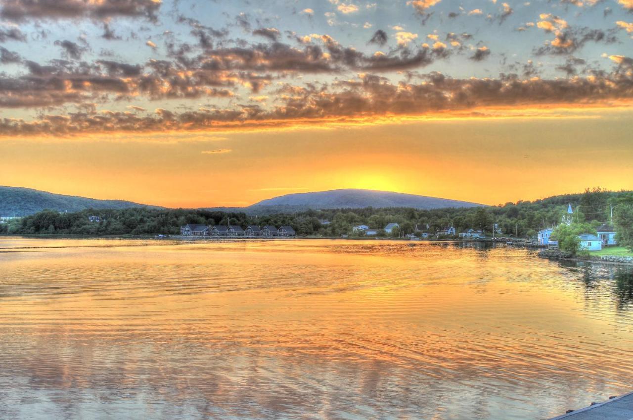 Keltic Quay Cottages & Bayfront Lodge Whycocomagh 외부 사진